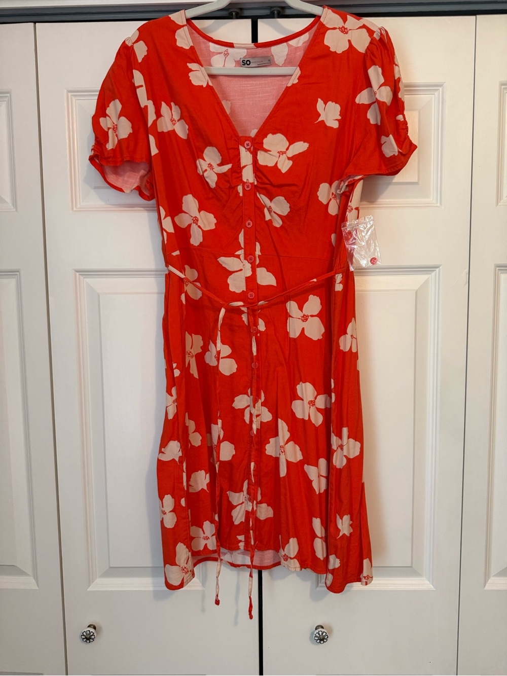 SO Red and Cream Floral Button-Front Tie-Waist Dress